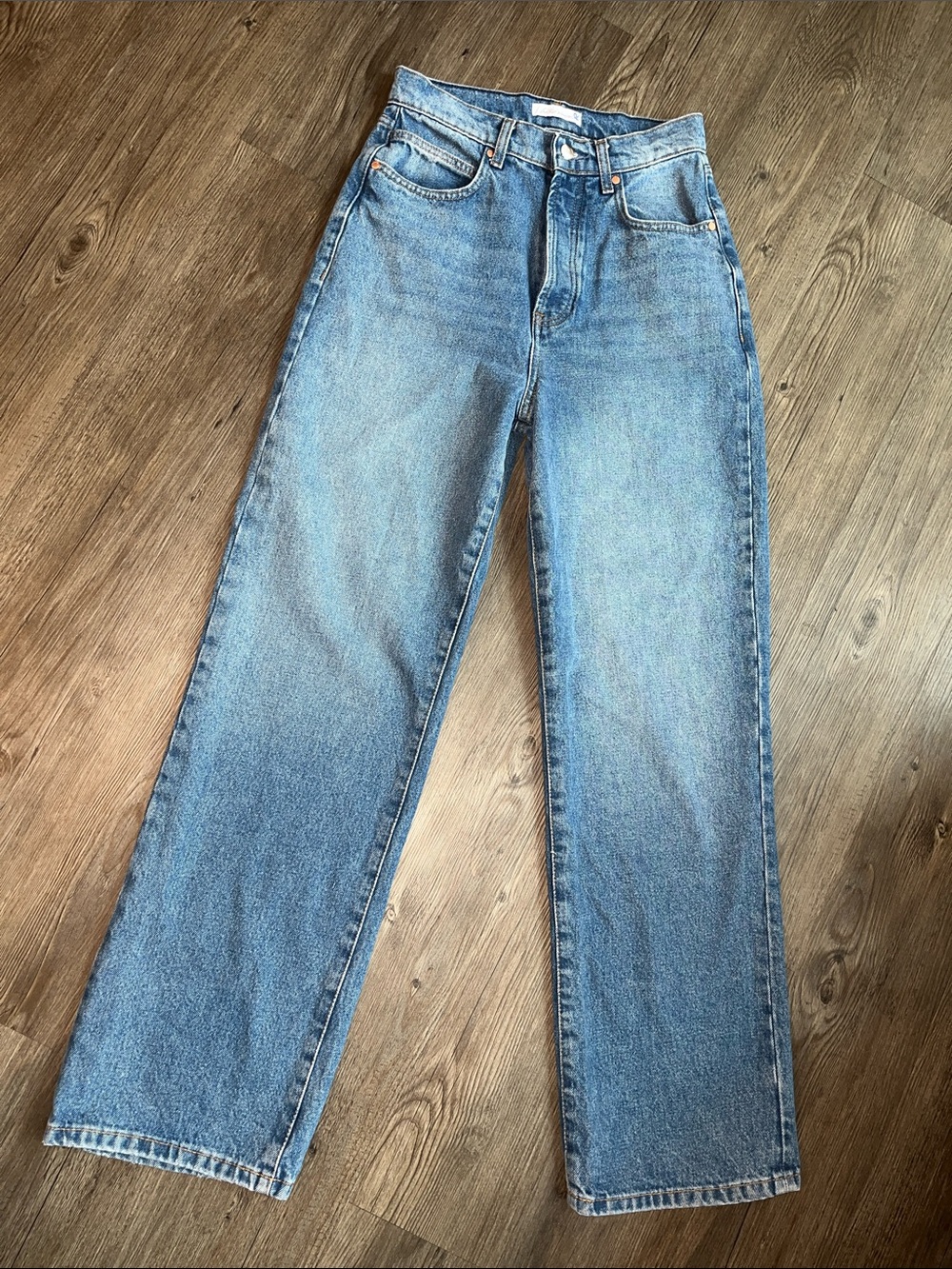BETRO SIMONE High-Rise Straight Leg Denim